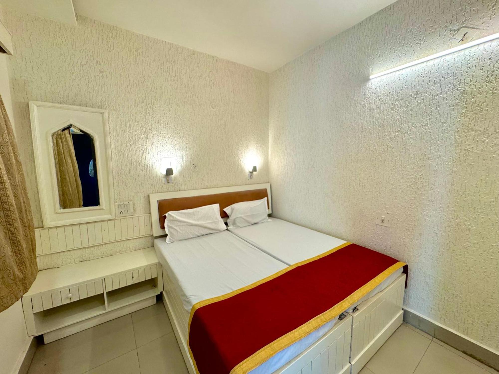 אגרה Hotel Kamal Nearest To Taj Mahal מראה חיצוני תמונה