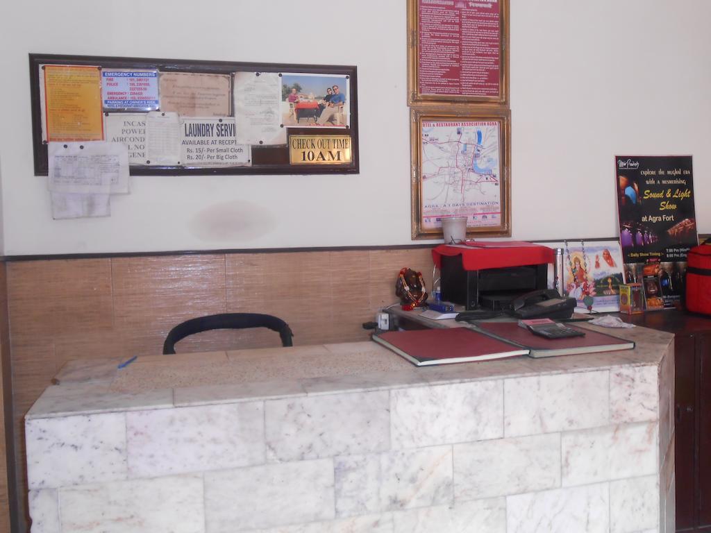 אגרה Hotel Kamal Nearest To Taj Mahal מראה חיצוני תמונה