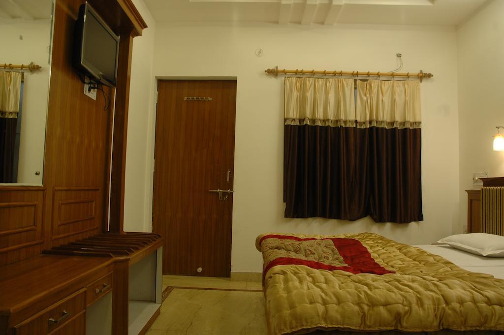 אגרה Hotel Kamal Nearest To Taj Mahal מראה חיצוני תמונה